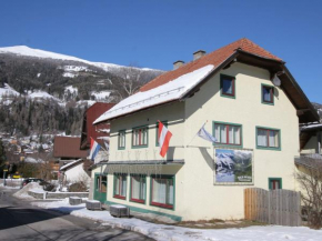 Cozy Apartment in St Michael im Lungau near Ski Lift